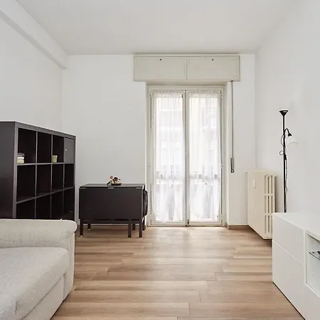 Anton's Cozy * 밀라노